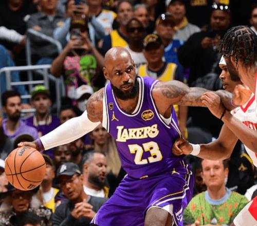 耻辱23！湖人连败，里夫斯16中4，詹姆斯创纪录，火箭要改写历史