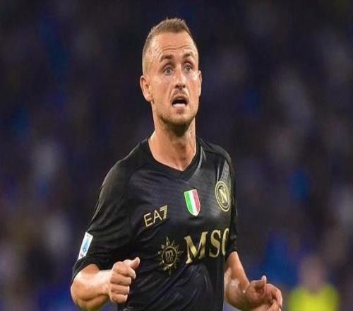 记者：尽管洛博特卡解约金2500万，但那不勒斯仍希望留下球员