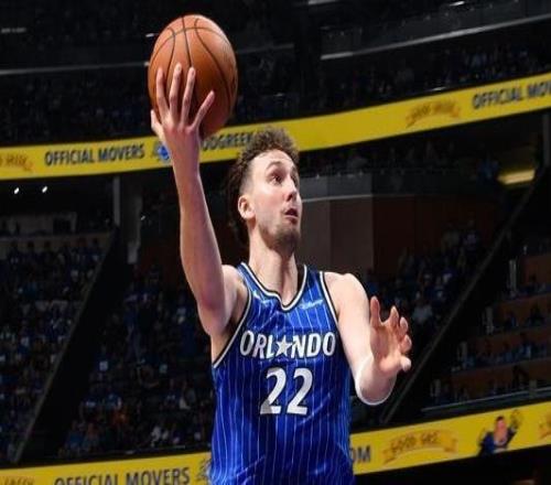 小瓦格纳因右小腿拉伤将缺席今日系列赛G5