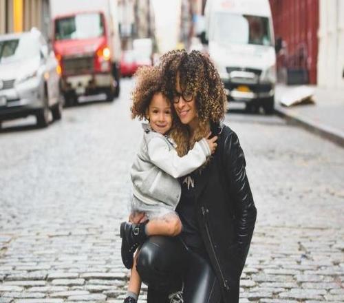 维拉八年逆袭：同一批人如何踢进欧联半决赛