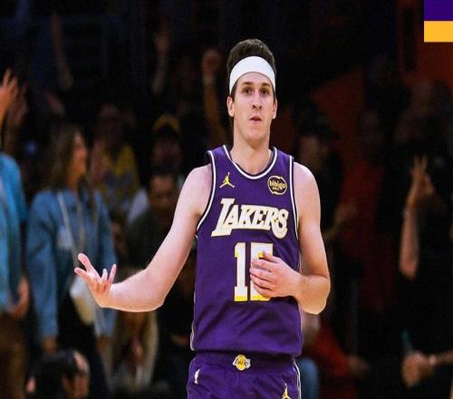 从30到32！湖人又输球，里夫斯复出打乱节奏，詹姆斯25分7助