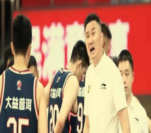 年薪100万美元，斯普利特都不干，邓顿除了到CBA挖人还能怎么办