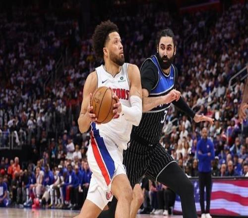 坎宁安45分刷爆纪录，班凯罗45+9+7难救主，活塞力克魔术拒绝黑八