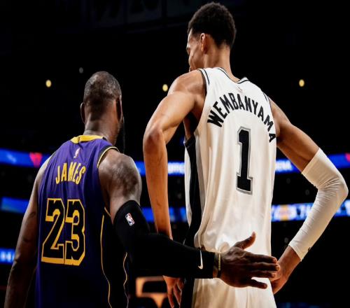 场均21分9板4帽，季后赛第一档超巨！NBA新门面，离冠军越来越近