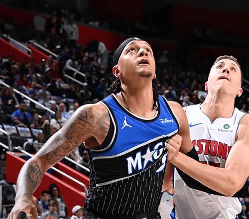 拒绝黑八！裁判明着黑，坎宁安创纪录，班凯罗空砍45+9，要抢七了