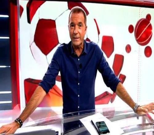 评论员：不懂为何很多人期盼穆帅回归皇马，他曾分裂皇马球迷