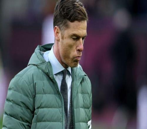 降级即换帅：伯恩利的"即时止损"逻辑