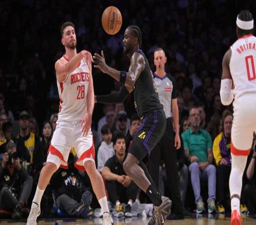 末节3次失误+投篮8中2！进攻效率不行又防不住人2.4亿顶薪打没了