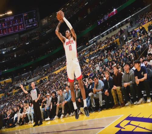 23！16连胜被终结！湖人输了，詹姆斯没输