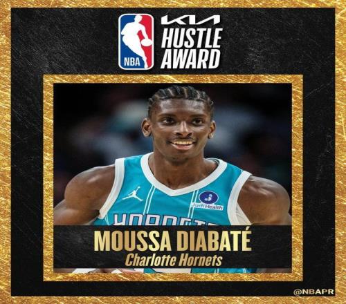 NBA官方：黄蜂前锋穆萨迪亚巴特荣膺本赛季最佳拼搏奖