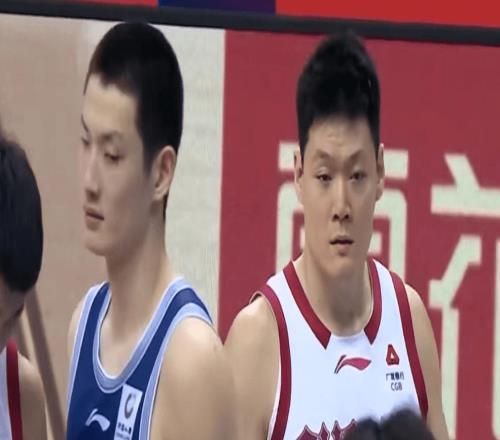 青岛男篮加时不敌山西，米奇30+22段昂君21+6+4，王奕博关键失误