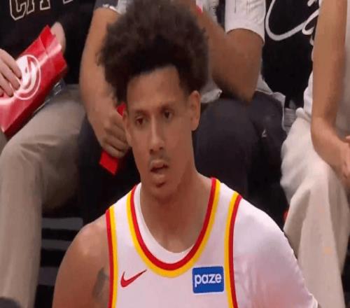 NBA季后赛战报你敢信最多51分分差爆发冲突尼克斯打花了老鹰队