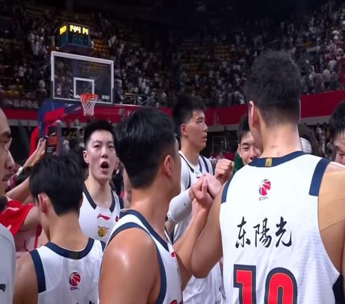 确认不打了！广东第一中锋逼宫杜锋，能“1换1”交易王少杰
