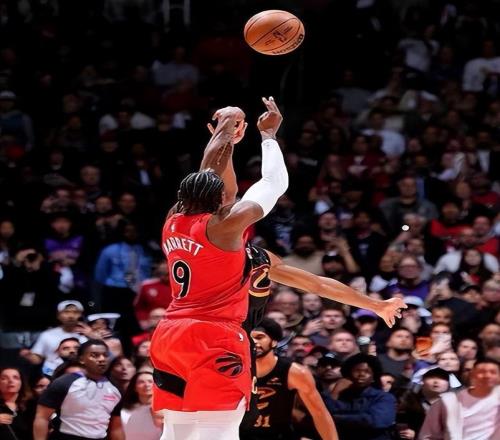 随着猛龙绝杀，活塞大逆转，NBA季后赛最新排名出炉！骑士抢七