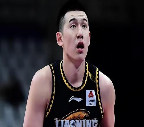 辽篮内线付豪：血脉传承篮球魂，历经沉浮终归故乡