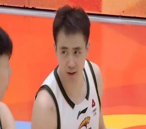 CBA季后赛光环褪去，辽宁男篮时隔12年再次无缘次轮