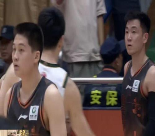 破魔咒！山东男篮9882淘汰辽宁，21晋级八强，下轮对阵上海