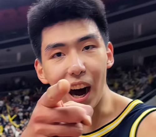 爽了！恭喜中国男篮！又一超级新星冲击NBA