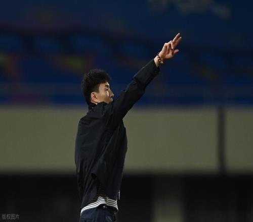 宁波FC主场首次NB，李玮锋带队两连胜，三轮不败之后，逃离降级区