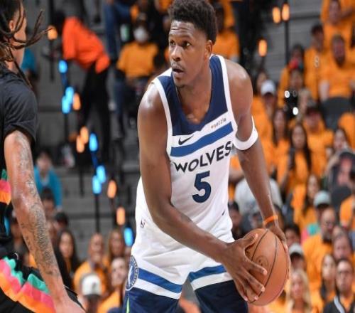 NBA官方赞永远可以相信他！华子火线复出18分决战半节11分救主