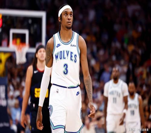 不是麦克丹尼尔斯！继克莱汤普森之后，又一NBA历史级“3D”出炉