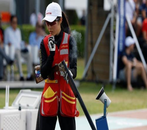 体坛联播阿森纳晋级欧冠决赛，U17国足无缘亚洲杯开门红