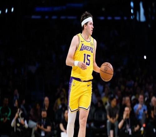 詹姆斯27+6独享历史第一人，艾顿两双里夫斯16中3，湖人不敌雷霆