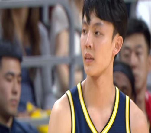 完爆胡明轩+碾压徐杰！广东第一克星确认到位，杜锋争冠计划落空