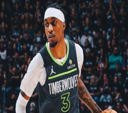 华子哑火12+3超狼王独享队史第1，超级替补0分，森林狼惨败马刺