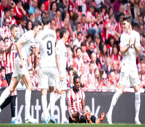 西甲最新积分榜：巴萨掀翻皇马，创造历史夺冠，瓦伦西亚险胜毕巴