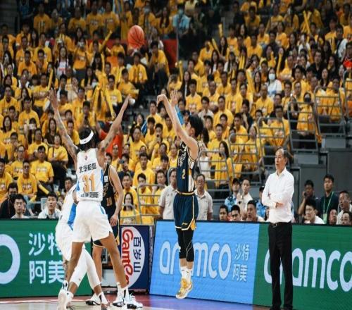 胡明轩徐杰崔永熙等八人加入短训营