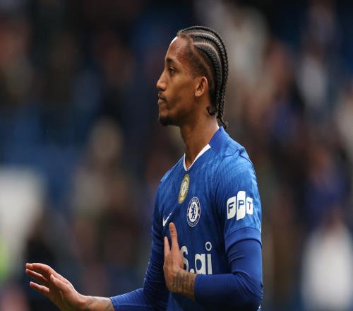 巴媒：巴萨推进若昂佩德罗取代莱万