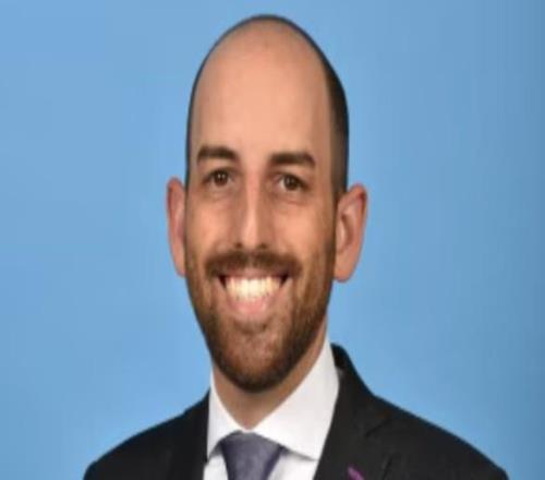 Shams：公牛正式任命前魔术助理总经理为球队运营高级副总裁