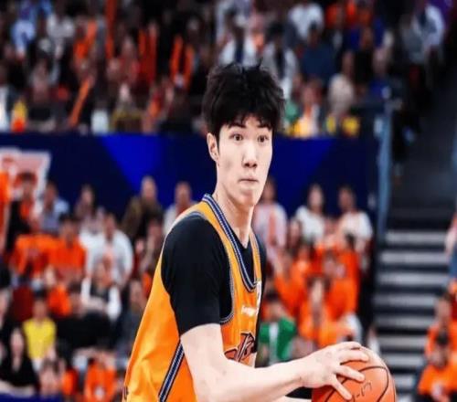 上海G1首节压制北京!首发+替补疯狂抓反击太均衡,北京首发仅4分