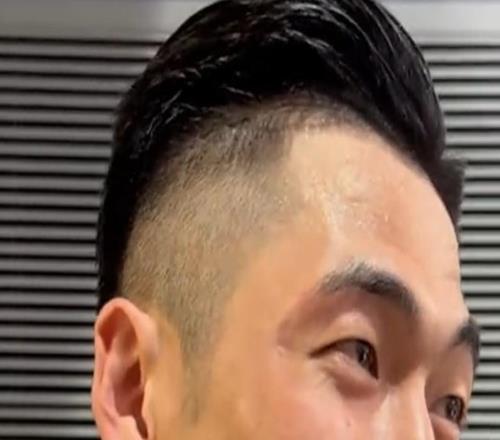 上海夺G1沪媒采访球员！小偰亲承有压力保持拼劲，刘铮笑谈歇大了