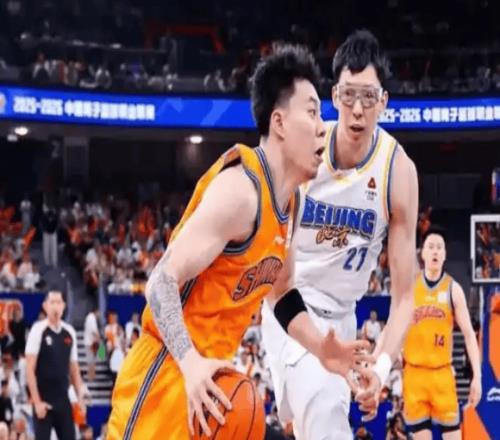 上海G1险胜北京！全民皆兵保优势，赵睿+双塔空砍，威廉姆斯受伤