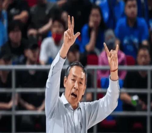 上海G1胜北京各界说啥盛赞张镇麟，吐槽北京关键球，但仍可调整