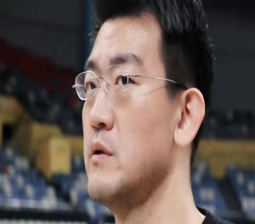 王博：深圳坐拥最佳外援+MVP我们必须重视，胡金秋伤情无大碍