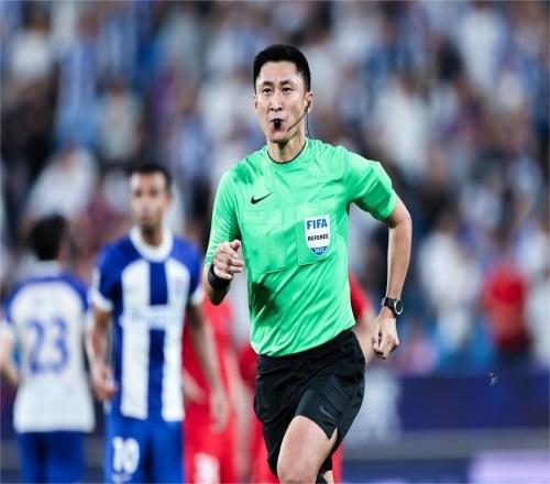 马宁领衔，3名国际级护航升班马德比！麦麦提江主哨京鲁大战