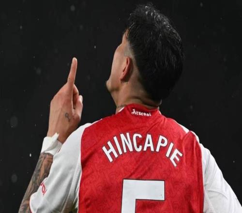 因卡皮耶：很高兴能见到药厂的队友我渴望赢得所有冠军