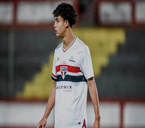 斯基拉：巴萨、国米、米兰看上圣保罗16岁前腰扎巴雷利