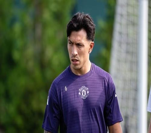 记者：芒特和利马均未出现在曼联周中的训练当中