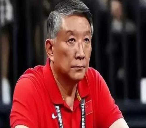 有动静了，李梦回归女篮谁注意张子宇球衣号码改变，宫鲁鸣出手