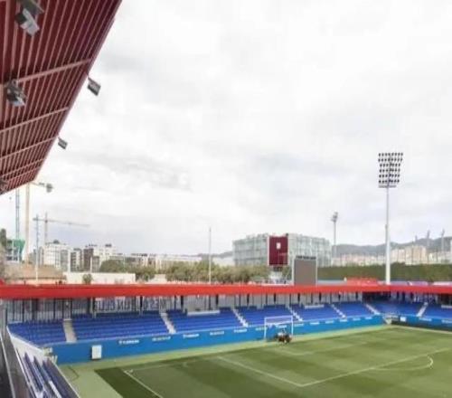 拉波尔塔：诺坎普安顶棚时会和西甲协调赛程，不会回蒙特惠奇