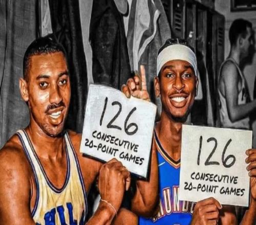 后撤步三分球绝杀！追平张伯伦，稳守MVP！