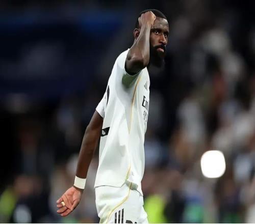 1年3次受伤！皇马33岁悍将重返巅峰：防死哈兰德再当核心