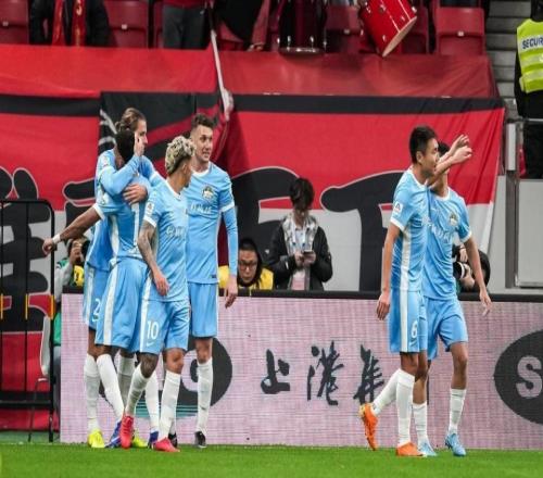 中超巨大失误！姆布拉轰处子球，张宸梁送礼，河南3战玉昆均破门