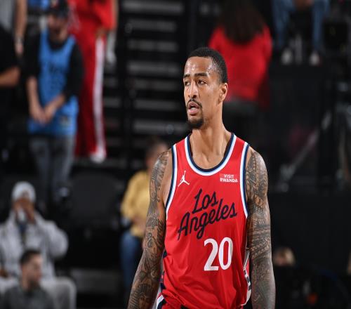 科林斯对小卡受伤的看法：他是非凡的领袖希望他能够健康_NBA直播