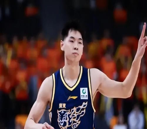 广东输辽宁遭4坏消息！三分+内线全崩，崔永熙低迷，陈家政无地位