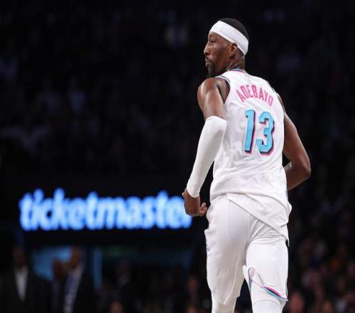 83分盛宴还是篮球之耻阿德巴约捅了谁的马蜂窝